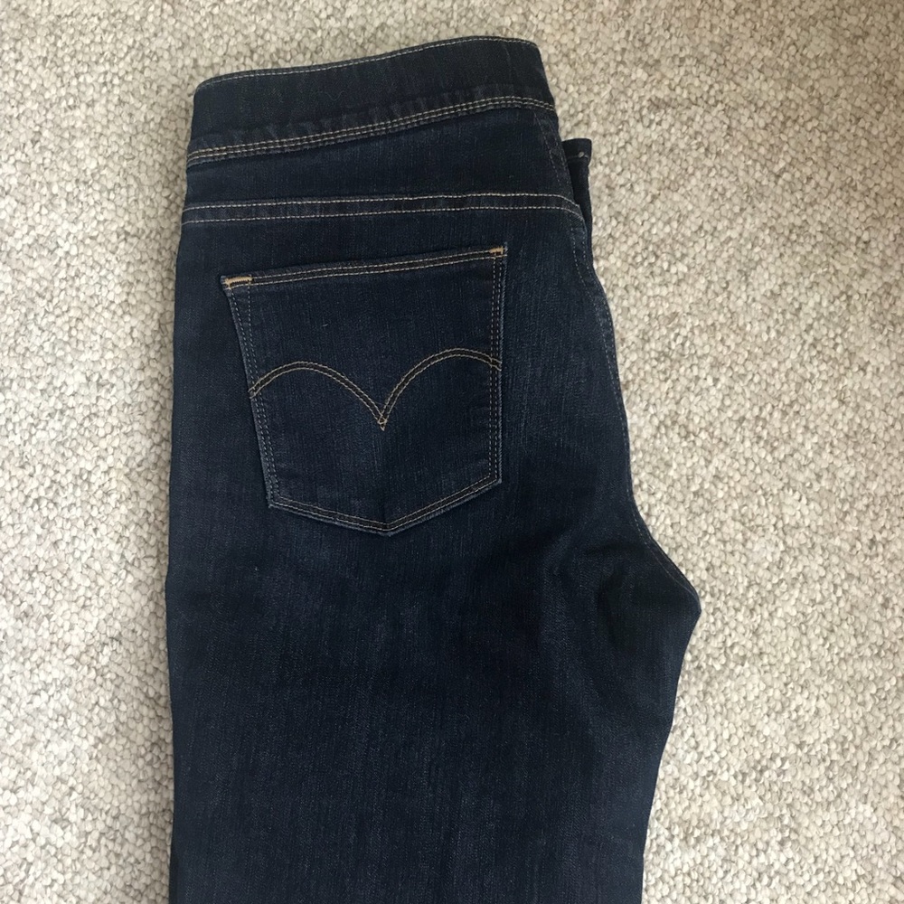 Levi Pull-On Skinny Jeans